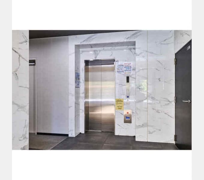 Room image 11