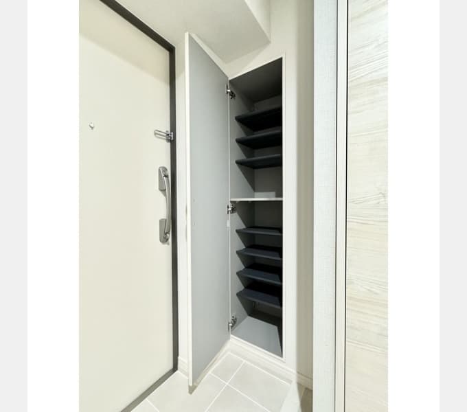 Room image 13