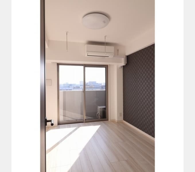 Room image 9