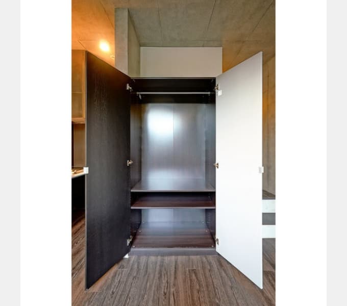 Room image 9