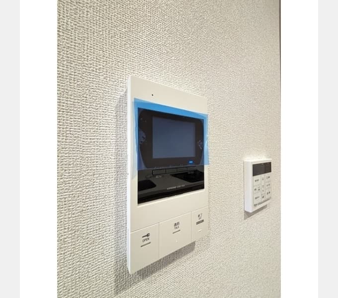 Room image 11