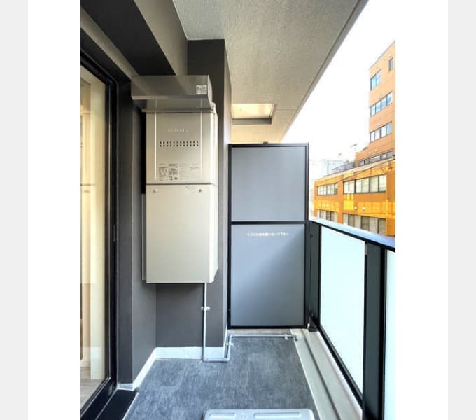 Room image 10