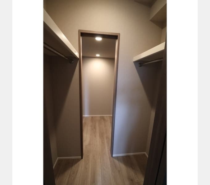 Room image 14