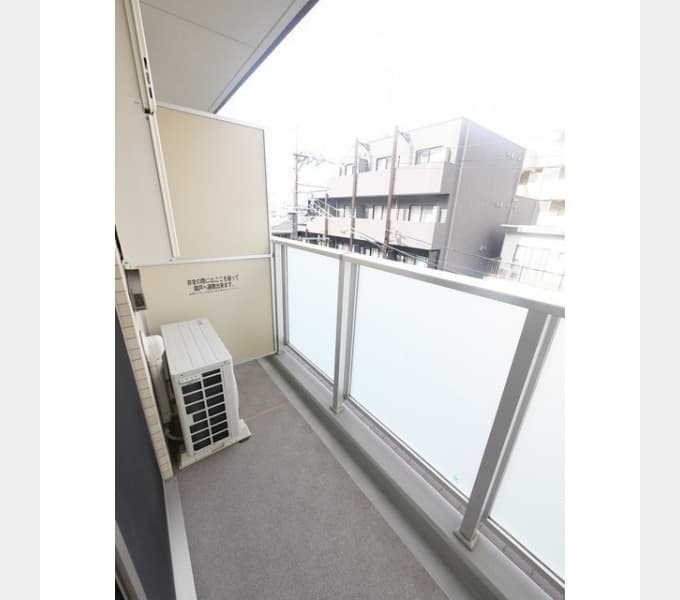 Room image 10