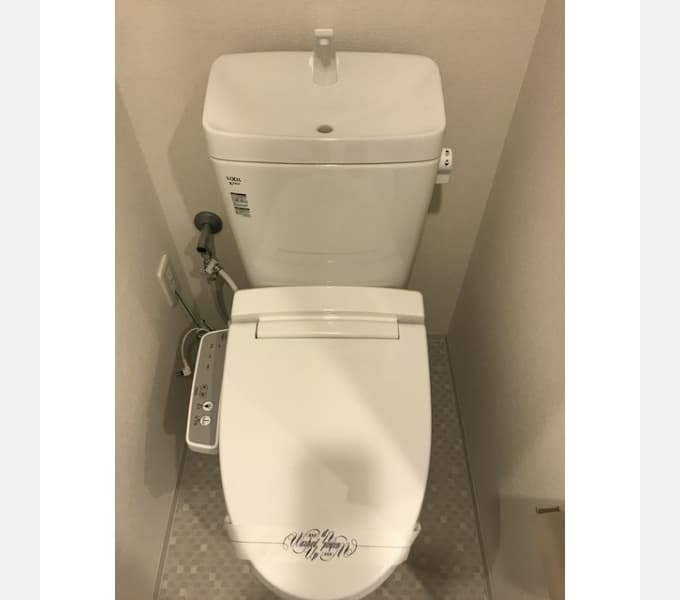 Room image 8