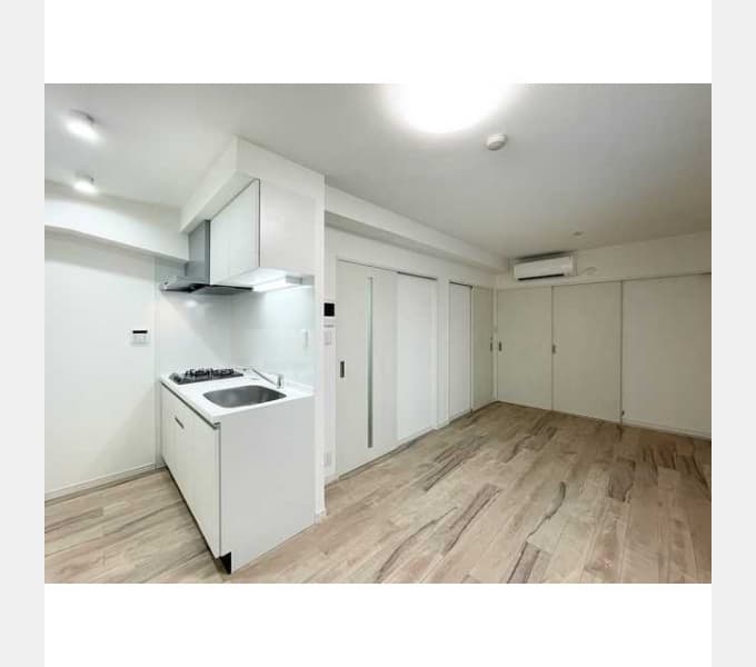 Room image 14