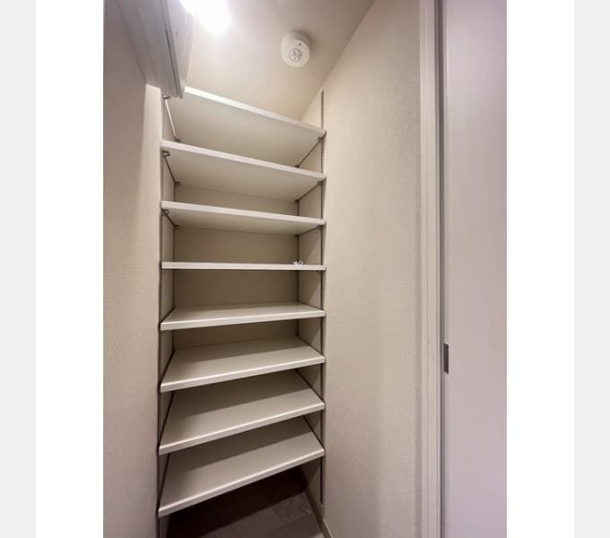 Room image 11