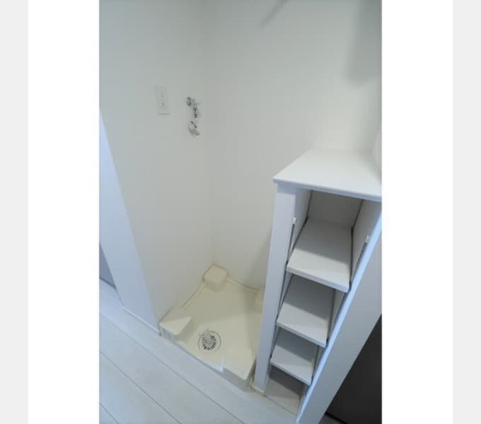 Room image 16