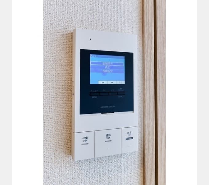 Room image 11
