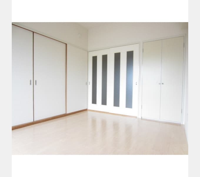 Room image 16