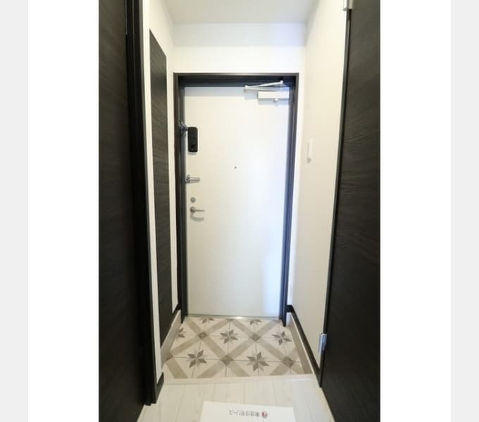 Room image 11