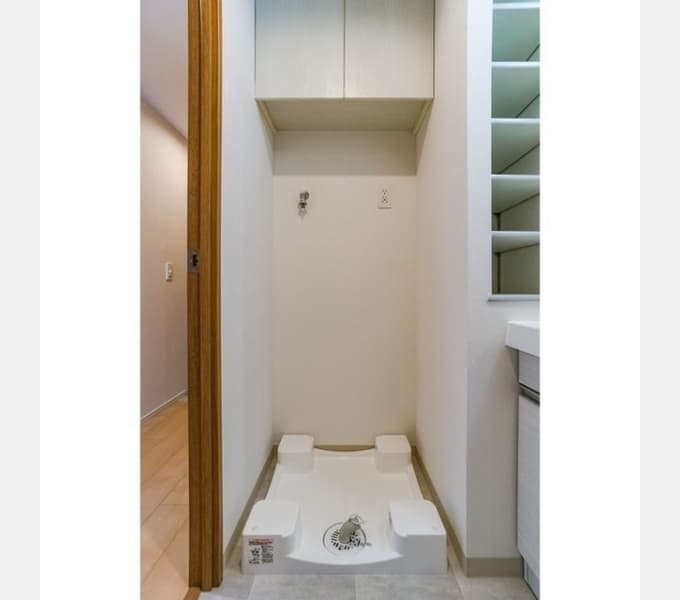 Room image 13