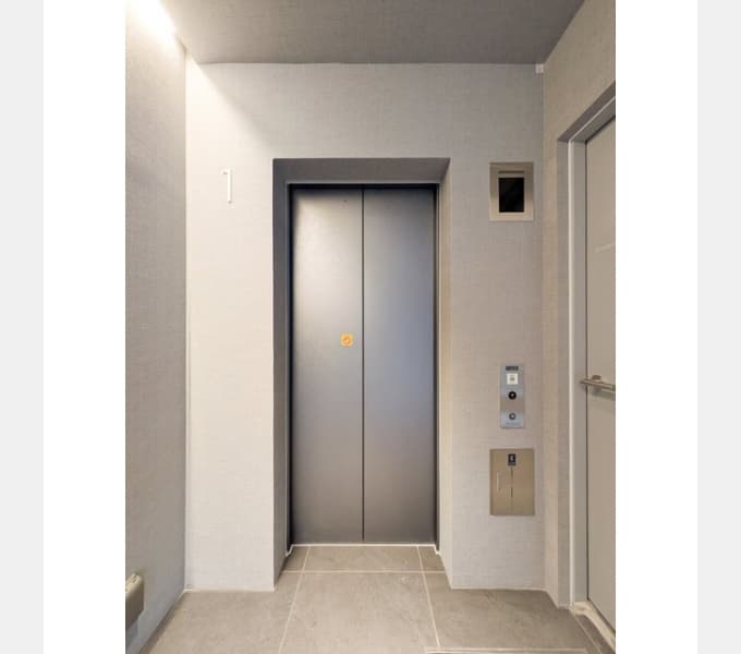 Room image 16