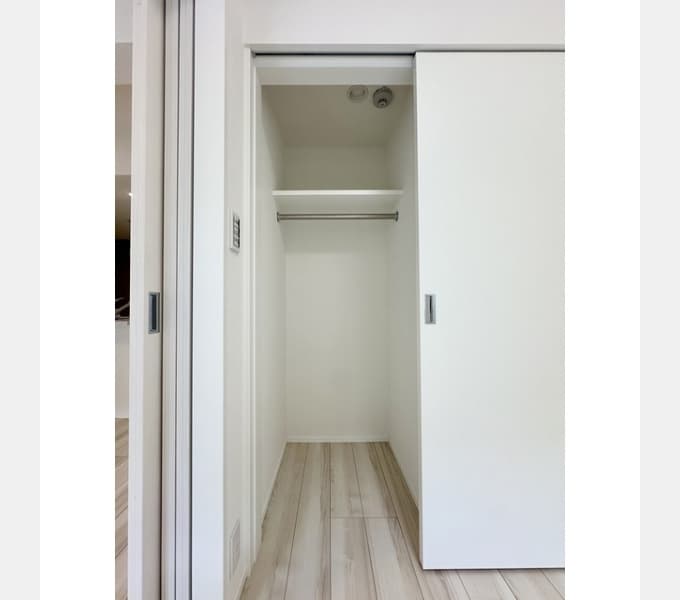 Room image 14