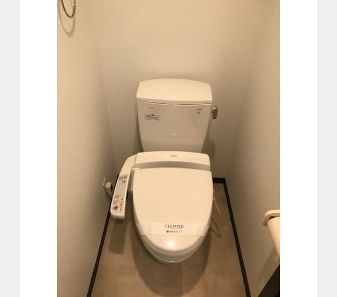 Room image 10