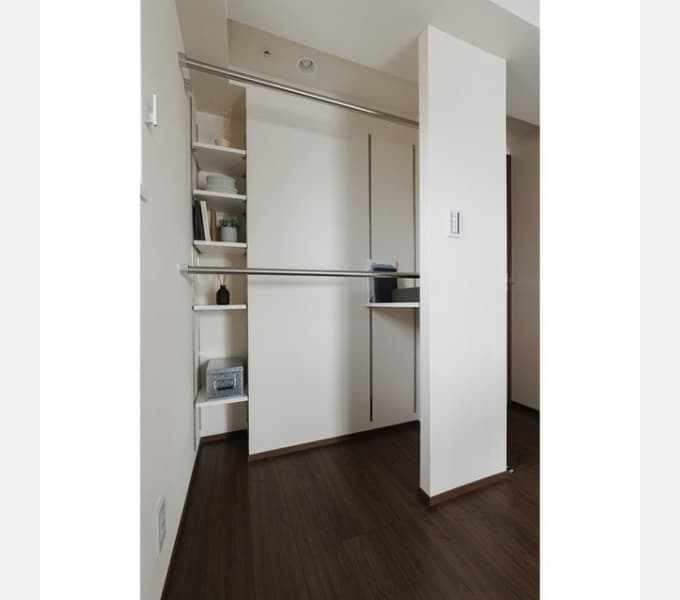 Room image 16