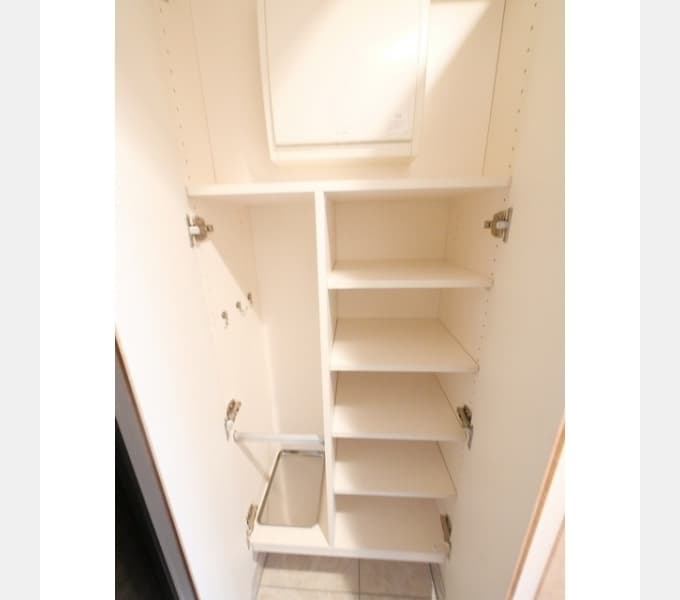 Room image 14