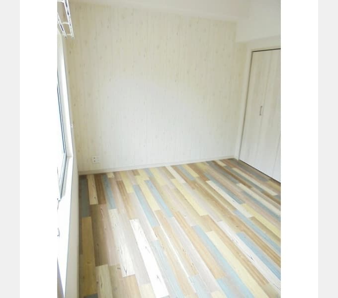 Room image 15