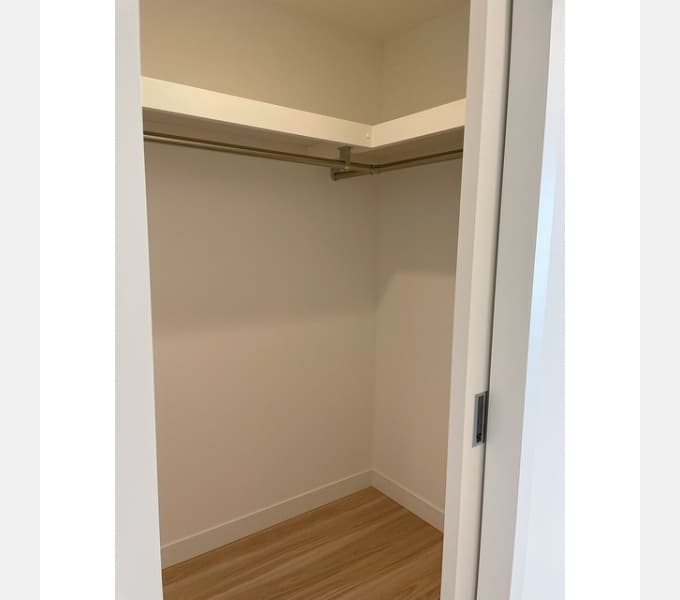 Room image 15