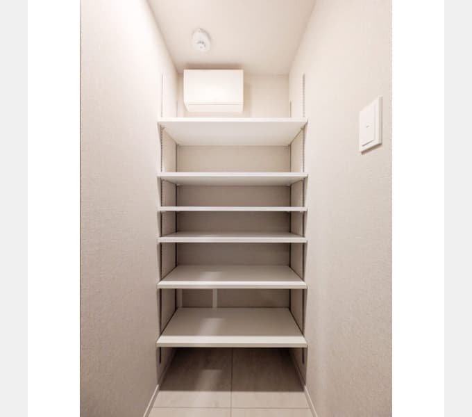 Room image 14