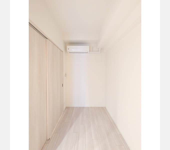 Room image 14