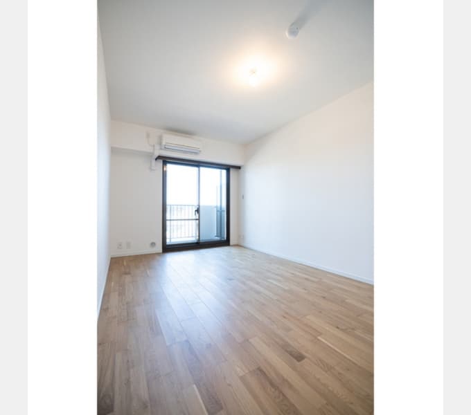 Room image 12