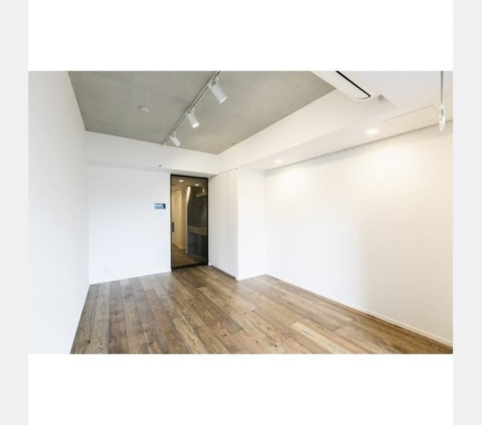 Room image 9