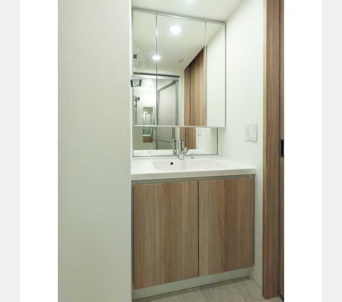 Room image 8
