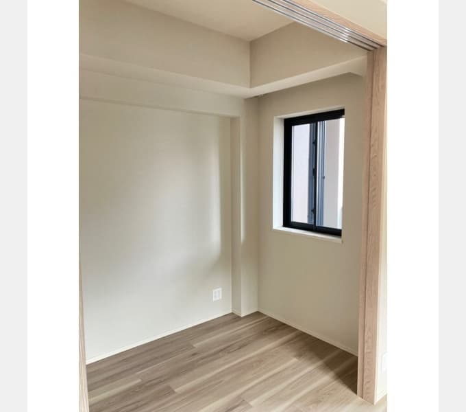 Room image 15