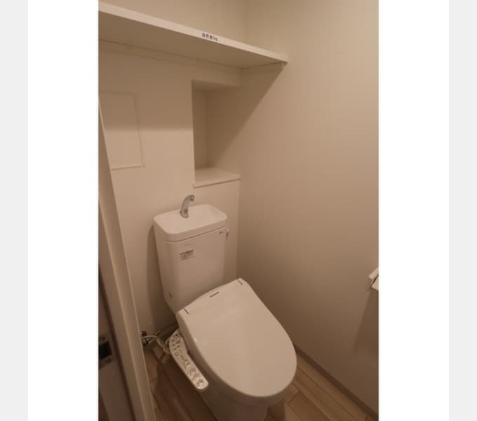 Room image 16