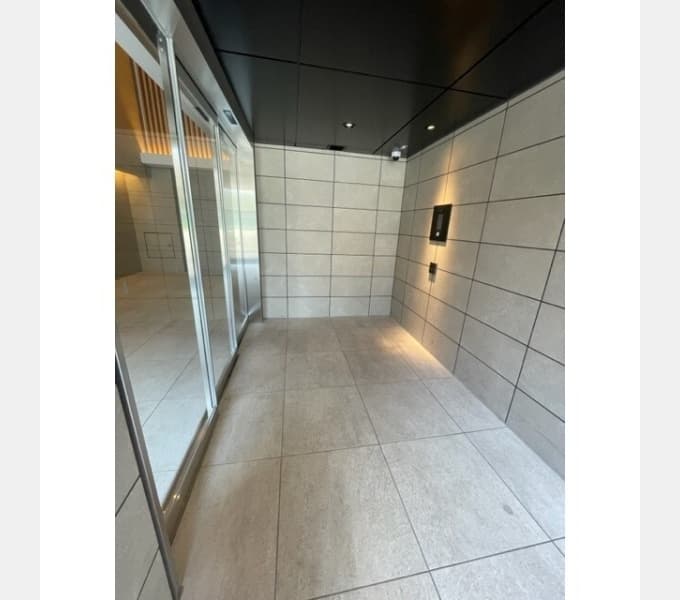 Room image 13