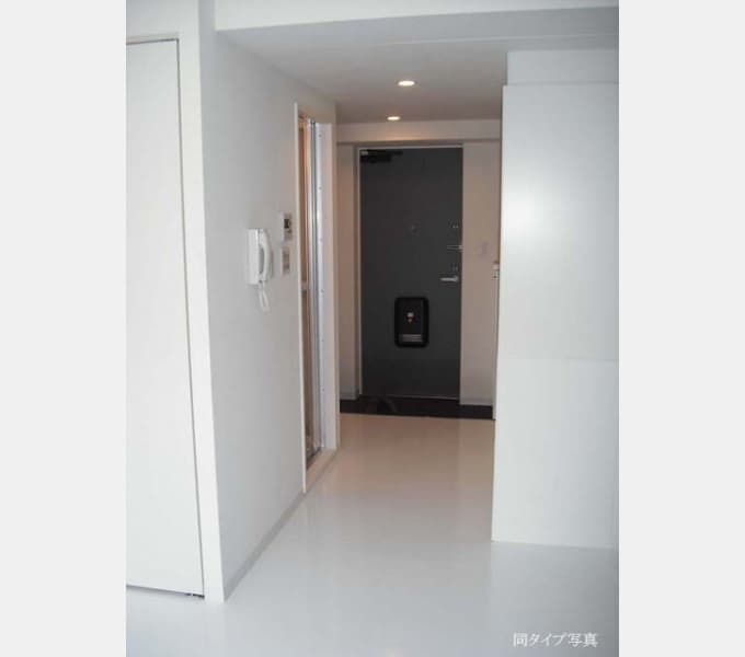Room image 9