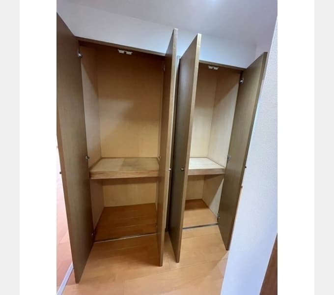 Room image 16