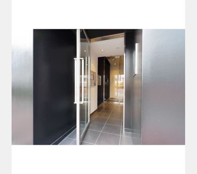 Room image 12