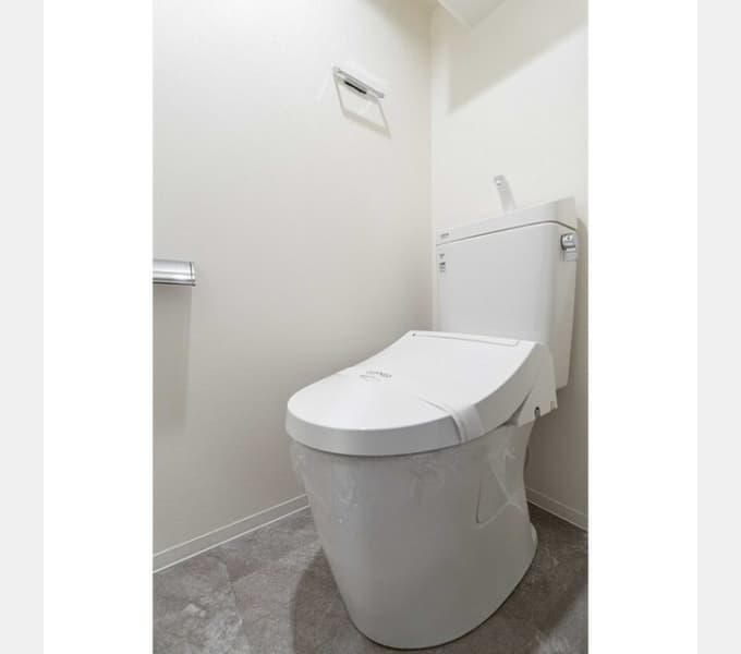 Room image 8