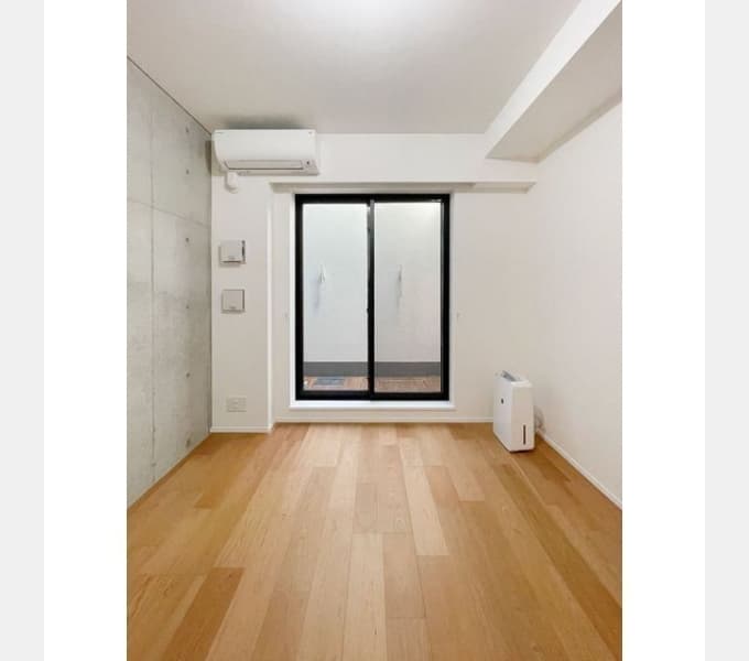Room image 16
