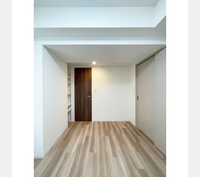 Room image 9