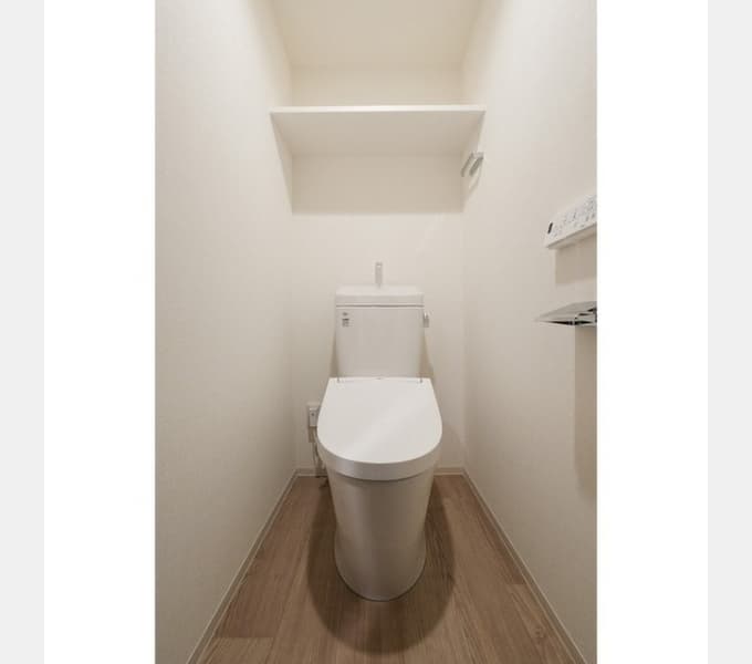 Room image 8