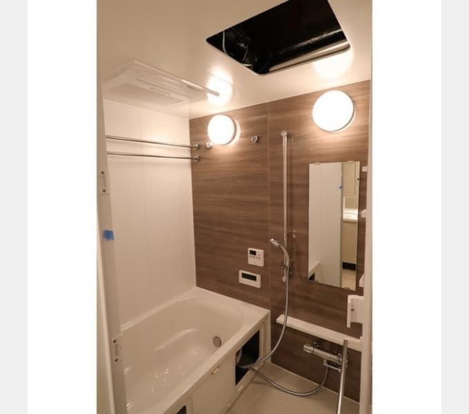 Room image 9