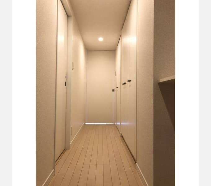 Room image 8