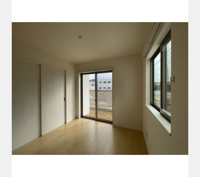 Preview interior of Kolet Iwatsuki Minamitsuji #02