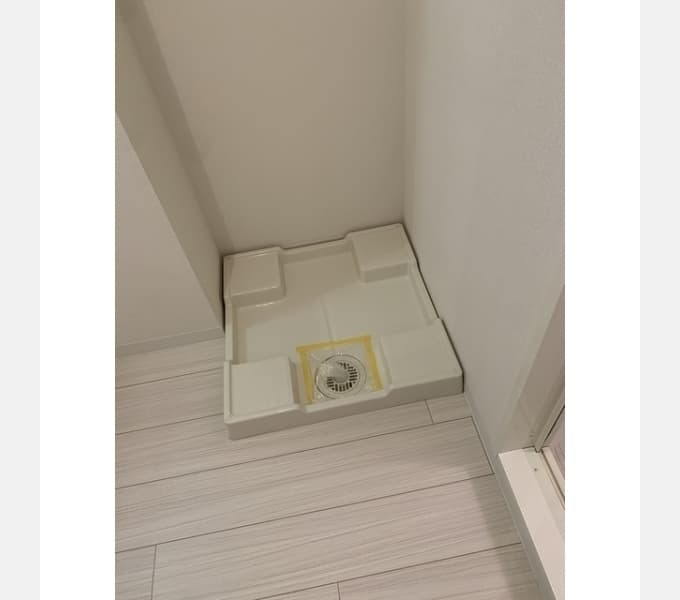 Room image 12