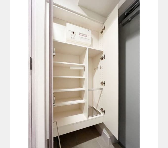 Room image 13