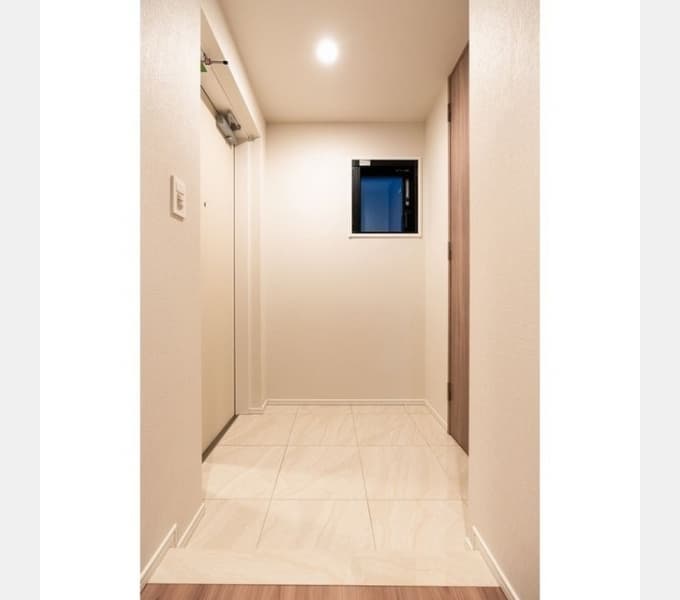 Room image 15