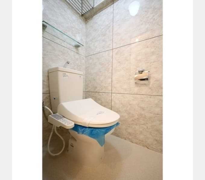 Room image 12