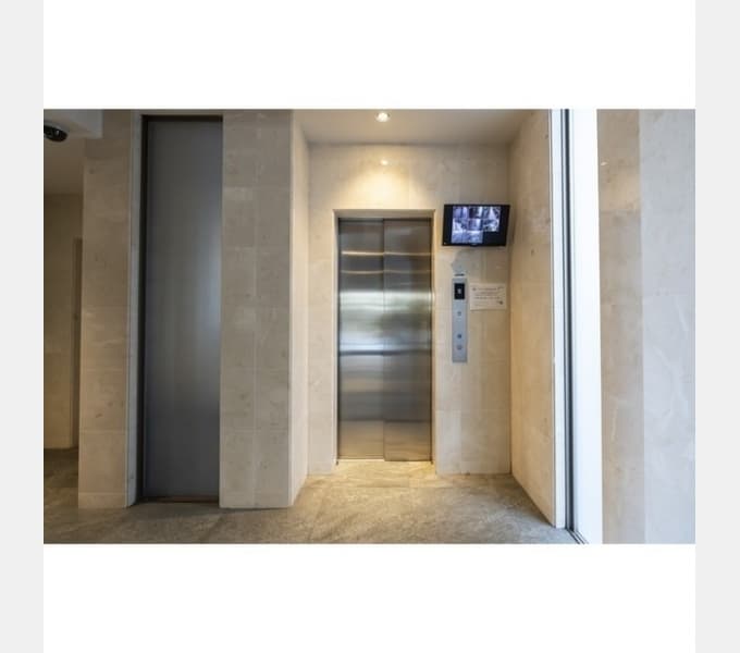 Room image 16