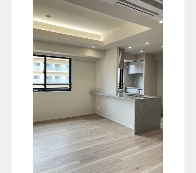 Room image 13