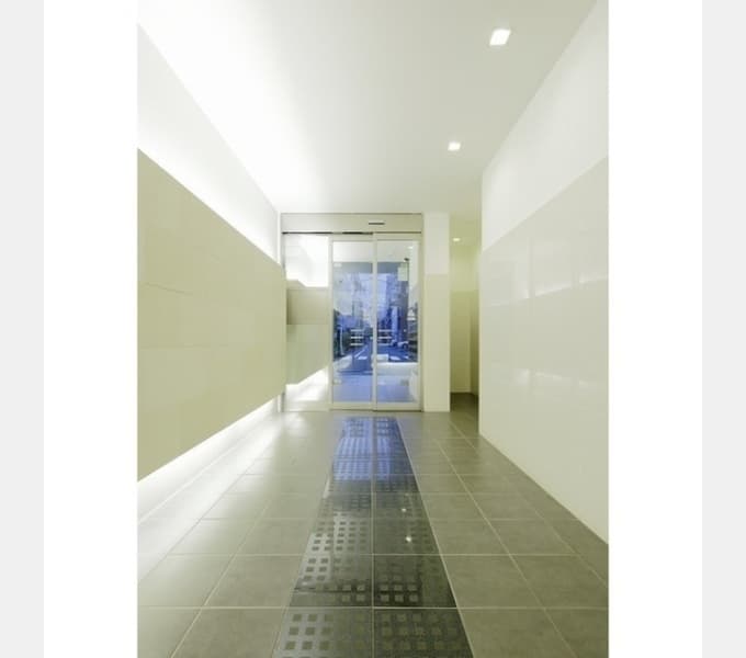 Room image 10