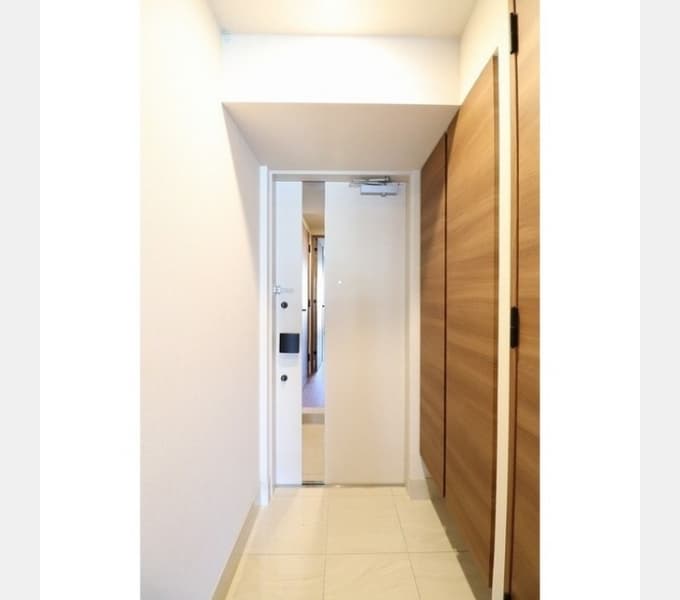 Room image 11