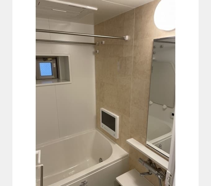 Room image 10